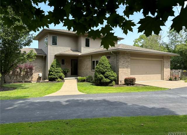 Property at 7049 Potter Rd, Evans, NY 14047, 3 beds, 2.5 baths