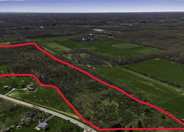 Property at 6030 Riddle Rd, Royalton, NY 14094