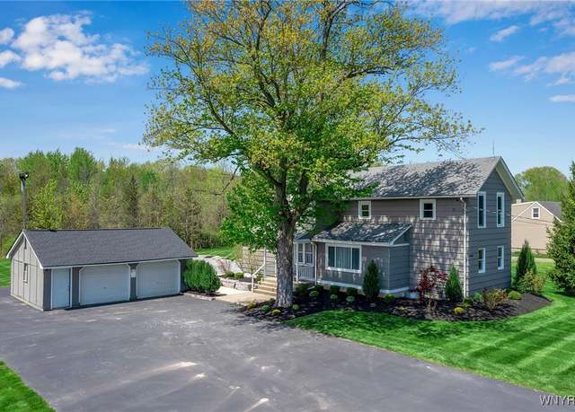 Property at 9895 Tonawanda Creek Rd, Clarence, NY 14032, 4 beds, 2 baths