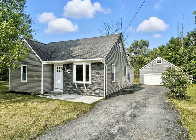 Property at 44 Hanover St, Tonawanda, NY 14150, 4 beds, 1 bath