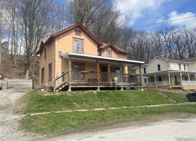 Property at 32 Park Rd E, Castile, NY 14427, 4 beds, 2 baths
