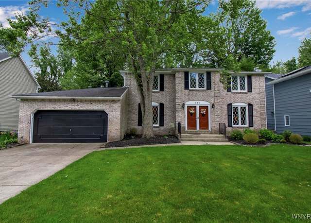 Property at 355 Randwood Dr, Amherst, NY 14221, 4 beds, 2.5 baths