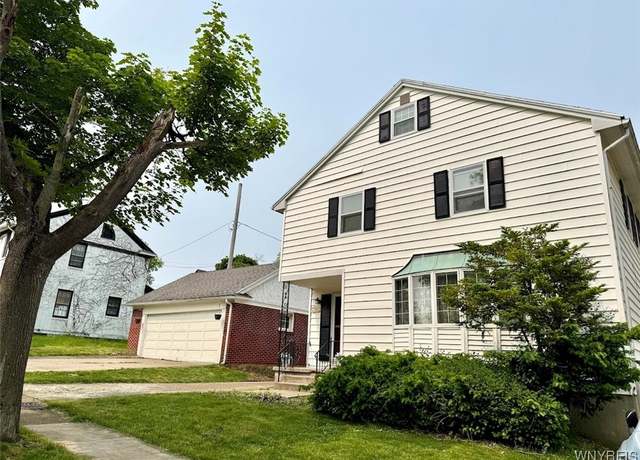 Property at 80 Capen Blvd, Amherst, NY 14226, 6 beds, 3.5 baths