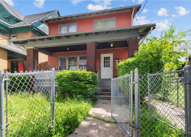 Property at 515 4th St, Niagara Falls, NY 14301, 6 beds, 3 baths
