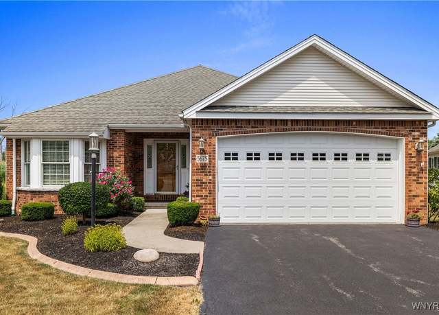Property at 5675 Hidden Lake Dr, Lockport Town, NY 14094, 2 beds, 2 baths