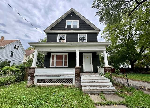 Property at 2115 22nd St, Niagara Falls, NY 14305, 4 beds, 1.5 baths