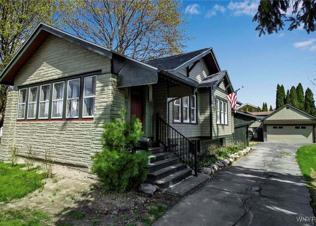 Property at 80 Innes Rd, West Seneca, NY 14224, 2 beds, 1.5 baths