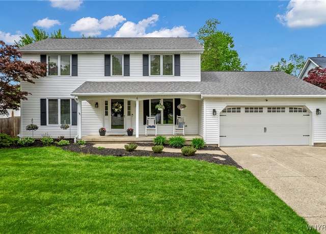 Property at 4 Deepwood Pl, Lancaster, NY 14086, 4 beds, 2.5 baths