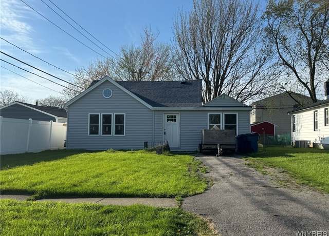 Property at 520 Emerson Dr, Amherst, NY 14226, 4 beds, 2 baths