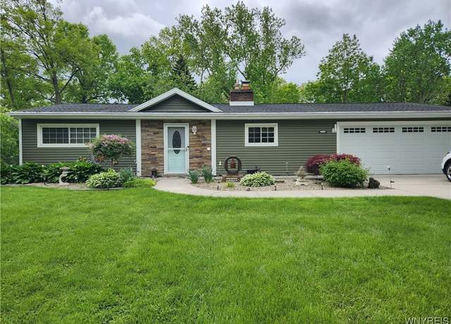 Property at 454 Kenwood Dr, Lewiston, NY 14092, 3 beds, 1 bath