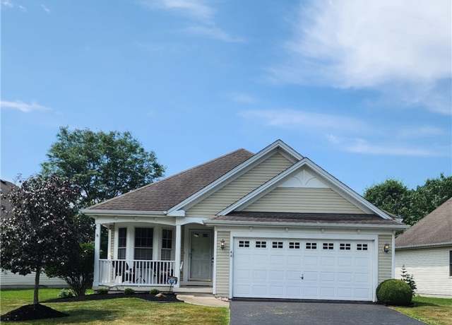 Property at 44 French Oaks Ln, Amherst, NY 14051, 3 beds, 3 baths