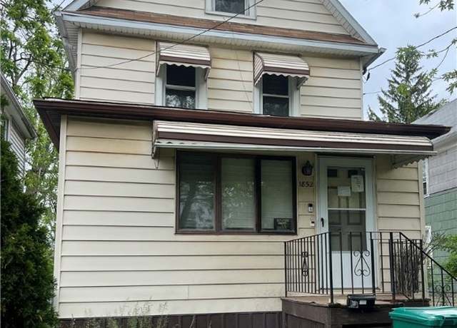 Property at 1852 Ontario Ave, Niagara Falls, NY 14305, 3 beds, 1 bath