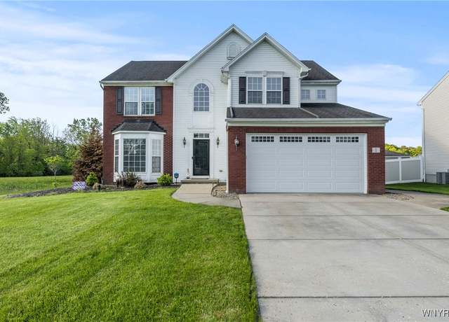 Property at 1 Saint Anthony St, Lancaster, NY 14086, 3 beds, 2.5 baths