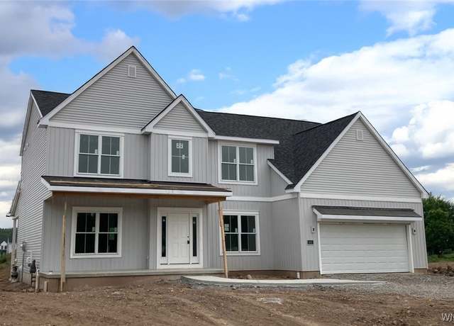 Property at 5637 Dorothy Cir, Clarence, NY 14032, 4 beds, 2.5 baths