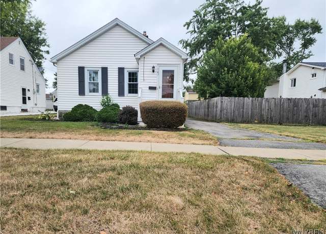 Property at 147 Leonore Rd, Amherst, NY 14226, 2 beds, 1.5 baths