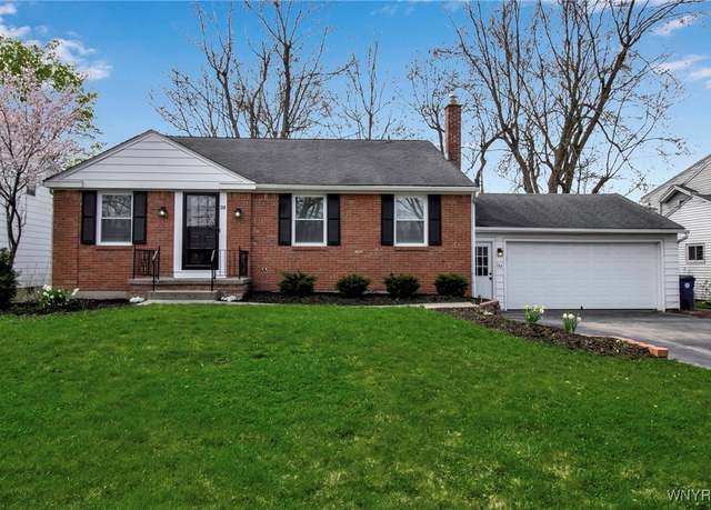Property at 134 Parkledge Dr, Amherst, NY 14226, 4 beds, 1.5 baths