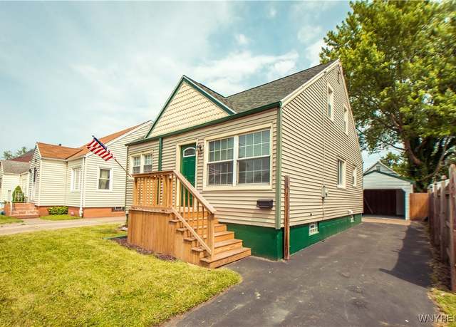 Property at 42 Cantwell Dr, Buffalo, NY 14220, 4 beds, 1.5 baths