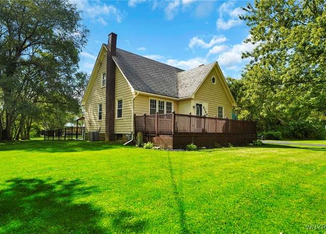 Property at 3708 Lockport Olcott Rd, Newfane, NY 14094, 3 beds, 2 baths