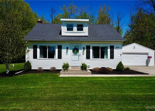 Property at 8950 Wolcott Rd, Clarence, NY 14032, 2 beds, 2 baths