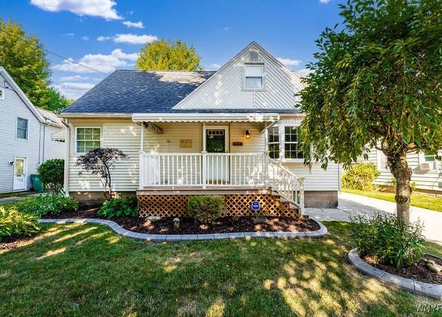 Property at 628 82nd St, Niagara Falls, NY 14304, 3 beds, 1.5 baths