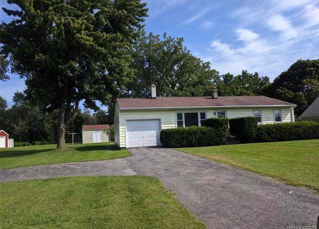 Property at 4401 N Ridge Rd, Cambria, NY 14094, 3 beds, 1 bath