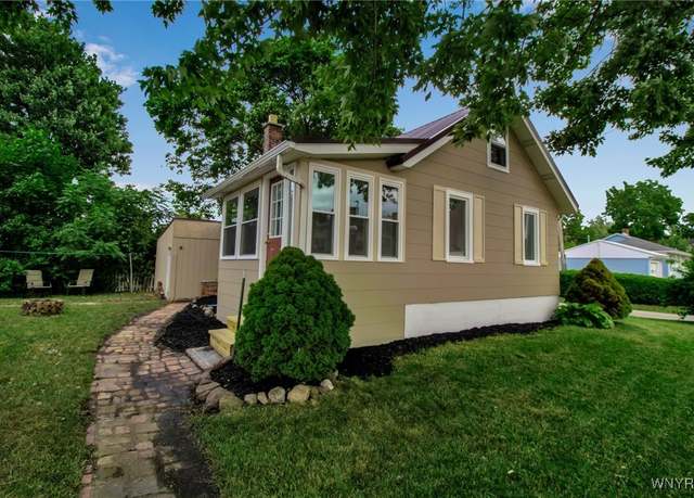 Property at 201 Ohio St, Ridgeway, NY 14103, 2 beds, 1 bath