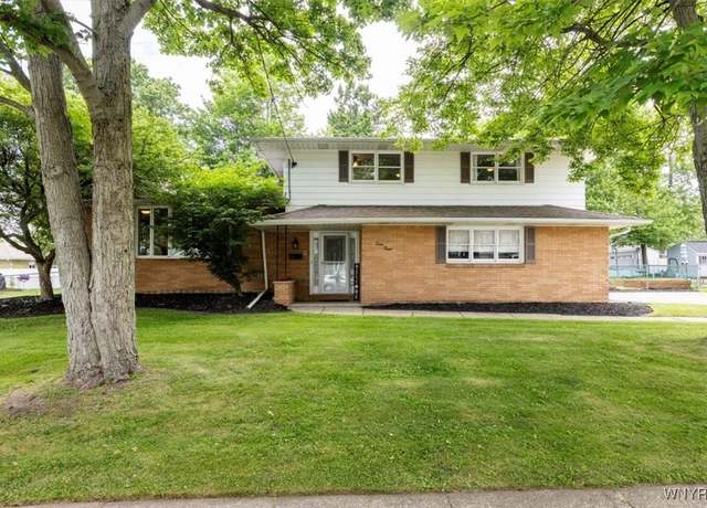 Property at 68 Albert Dr, Lancaster, NY 14086, 3 beds, 1.5 baths