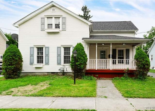 Property at 23 Lombardy St, Lancaster, NY 14086, 3 beds, 1.5 baths