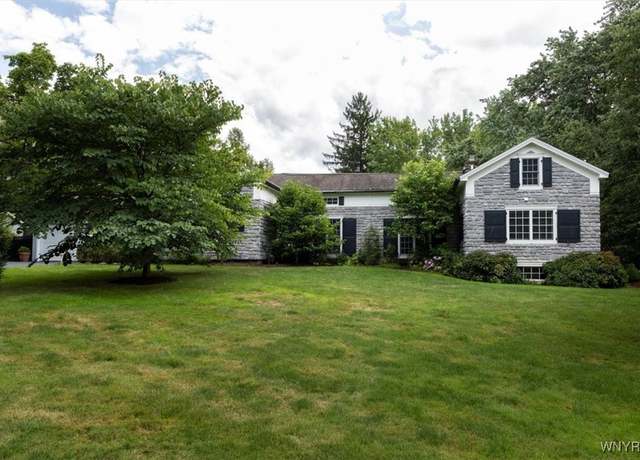 Property at 2131 Lapham Rd, Aurora, NY 14052, 4 beds, 3 baths