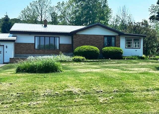 Property at 3132 Lower Mountain Rd, Cambria, NY 14132, 3 beds, 2 baths