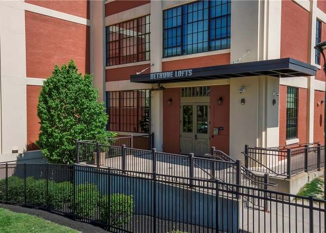 Property at 2917 Main St Unit G08, Buffalo, NY 14214, 1 bed, 1 bath