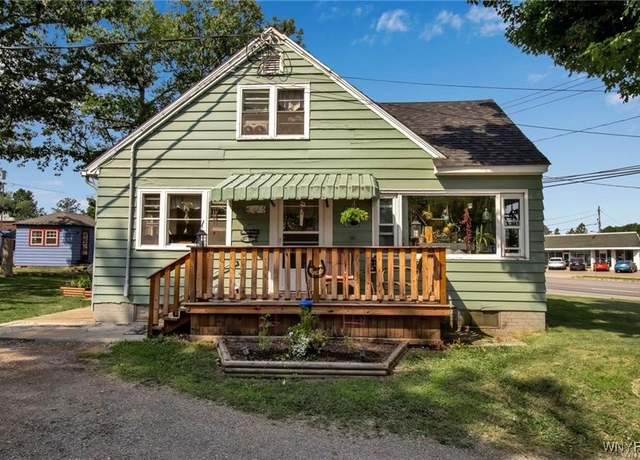 Property at 6879 Erie Rd, Evans, NY 14047, 5 beds