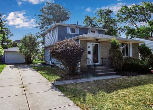 Property at 195 Marrano Dr, Lancaster, NY 14043, 5 beds, 2 baths