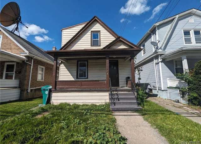Property at 1706 Niagara St, Niagara Falls, NY 14303, 5 beds, 1.5 baths