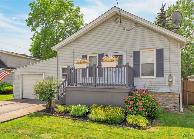 Property at 28 Carney St, Tonawanda, NY 14150, 2 beds, 1 bath