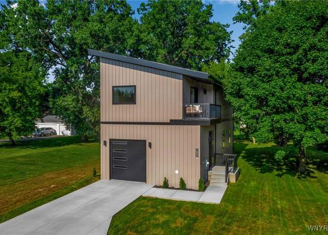 Property at 1052 Borden Rd, Cheektowaga, NY 14043, 3 beds, 2.5 baths