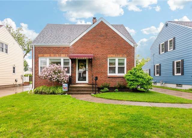 Property at 72 Clark St, Tonawanda-town, NY 14223, 3 beds, 1.5 baths