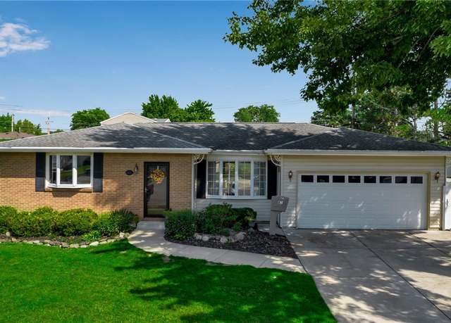 Property at 82 Bernice Dr, West Seneca, NY 14224, 3 beds, 1.5 baths