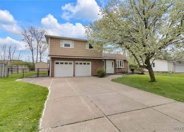 Property at 5153 Glenwood Dr, Clarence, NY 14221, 4 beds, 2.5 baths