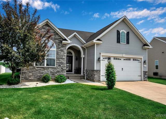 Property at 27 Skylark Ln, Wheatfield, NY 14304, 3 beds, 3 baths
