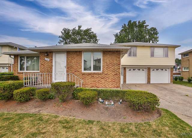 Property at 232 Joseph Dr, Tonawanda, NY 14150, 5 beds, 2.5 baths