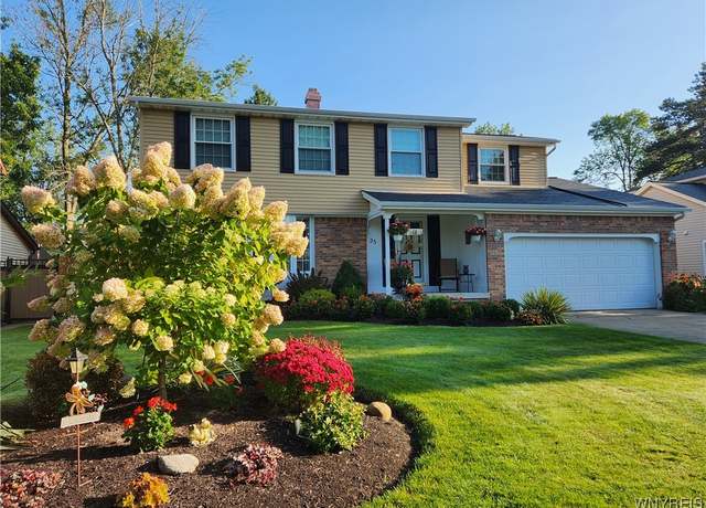 Property at 35 Schimwood Ct, Amherst, NY 14068, 4 beds, 1.5 baths