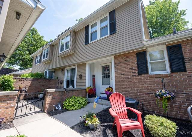 Property at 253 Old Oak Post Rd, Amherst, NY 14051, 3 beds, 2 baths