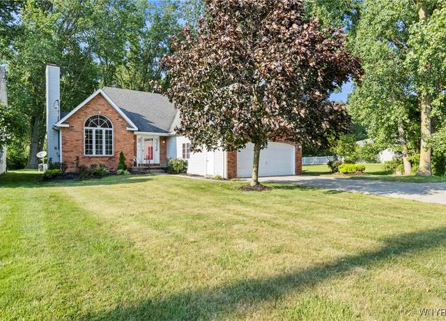 Property at 950 E Robinson St, North Tonawanda, NY 14120, 2 beds, 2 baths