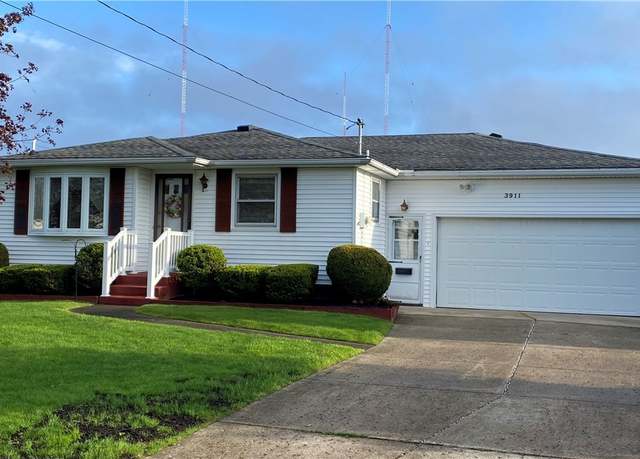Property at 3911 Brian Ct, Hamburg, NY 14075, 3 beds, 1 bath