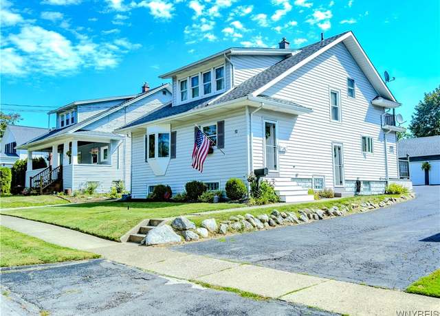 Property at 51 Holland Ave, Lancaster, NY 14086, 3 beds, 1.5 baths