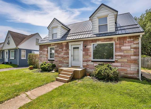 Property at 331 S Shore Blvd, Lackawanna, NY 14218, 4 beds, 1 bath