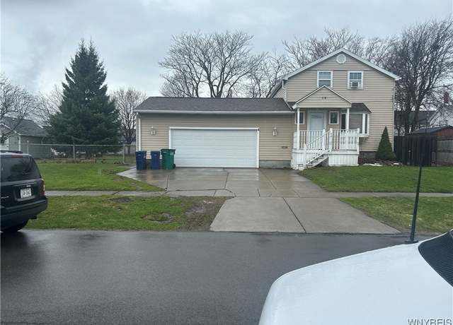 Property at 38 Hines St, Buffalo, NY 14220, 4 beds, 1 bath