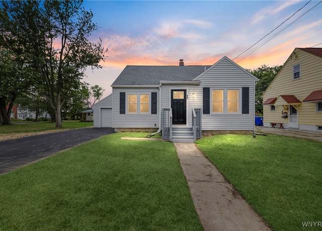 Property at 89 Center St, Evans, NY 14006, 4 beds, 1 bath