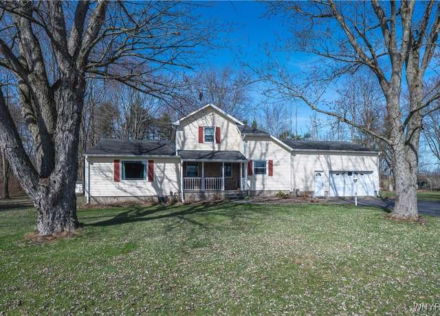 Property at 7636 Greenbush Rd, Newstead, NY 14001, 3 beds, 2.5 baths